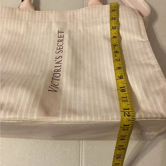 Victoria's Secret Pink Tote Bag - Picture 6 of 8